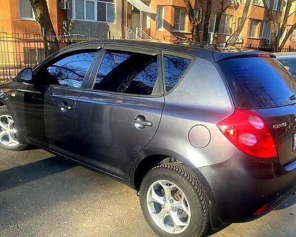 Серый Киа Сид, объемом двигателя 1.6 л и пробегом 255 тыс. км за 6100 $, фото 8 на Automoto.ua