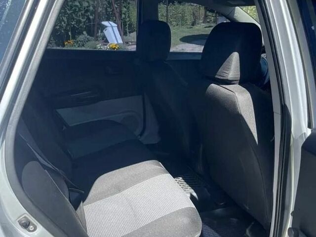 Сірий Кіа Сід, об'ємом двигуна 1.6 л та пробігом 308 тис. км за 4500 $, фото 7 на Automoto.ua