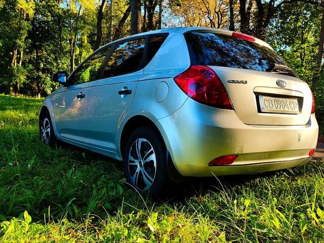 Сірий Кіа Сід, об'ємом двигуна 1.4 л та пробігом 314 тис. км за 5000 $, фото 3 на Automoto.ua