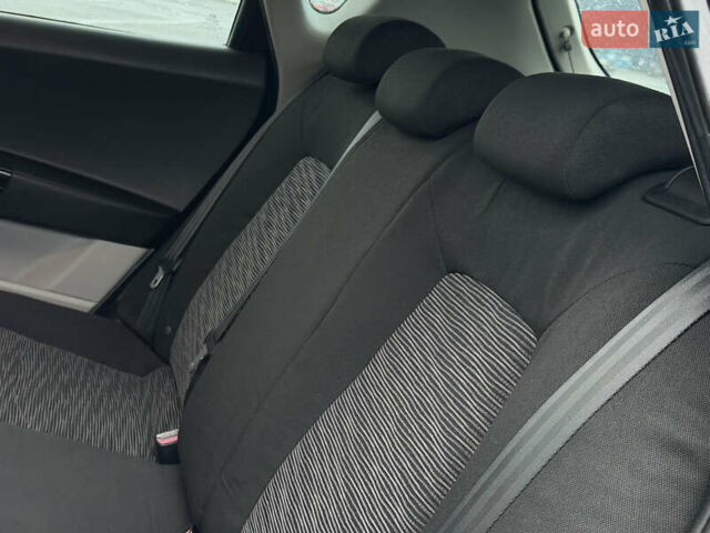 Серый Киа Сид, объемом двигателя 1.59 л и пробегом 218 тыс. км за 6750 $, фото 9 на Automoto.ua