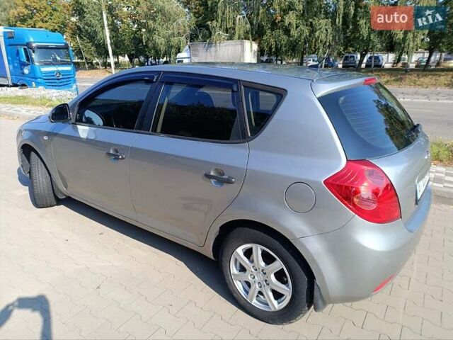 Сірий Кіа Сід, об'ємом двигуна 1.59 л та пробігом 262 тис. км за 6300 $, фото 8 на Automoto.ua