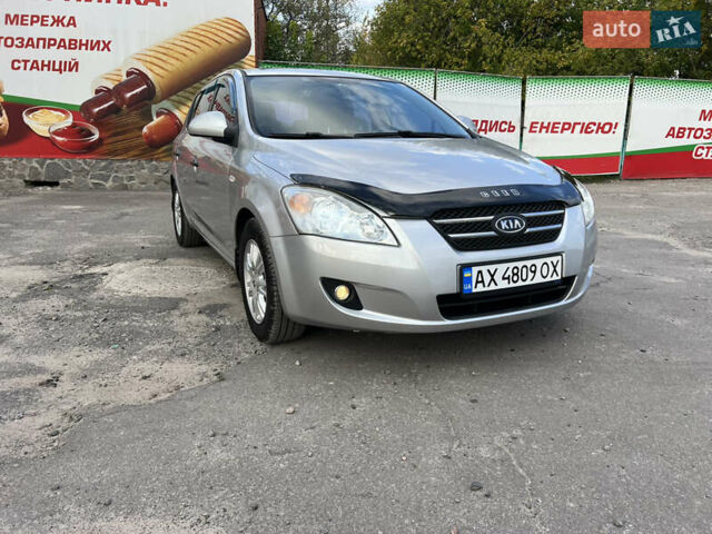 Сірий Кіа Сід, об'ємом двигуна 1.6 л та пробігом 219 тис. км за 4800 $, фото 3 на Automoto.ua