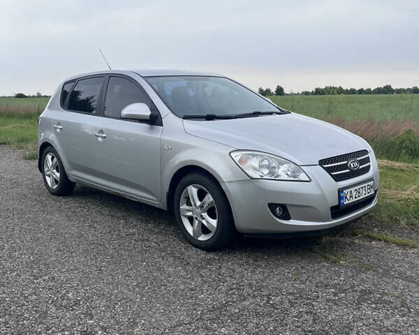 Сірий Кіа Сід, об'ємом двигуна 1.6 л та пробігом 230 тис. км за 5500 $, фото 4 на Automoto.ua