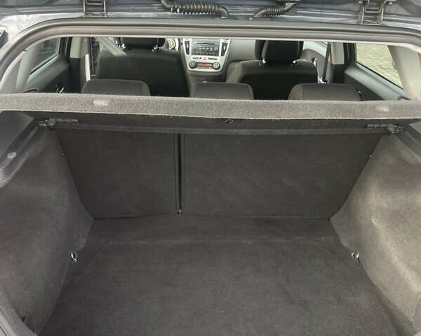 Сірий Кіа Сід, об'ємом двигуна 1.6 л та пробігом 218 тис. км за 5350 $, фото 6 на Automoto.ua