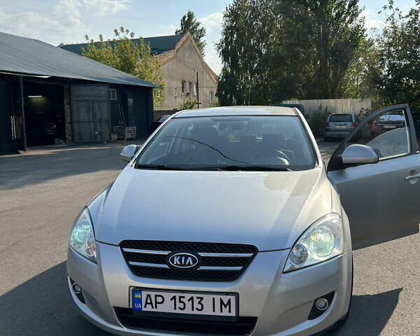 Сірий Кіа Сід, об'ємом двигуна 1.59 л та пробігом 183 тис. км за 5899 $, фото 5 на Automoto.ua