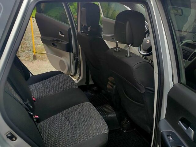 Серый Киа Сид, объемом двигателя 2 л и пробегом 380 тыс. км за 6000 $, фото 1 на Automoto.ua