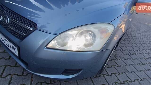 Серый Киа Сид, объемом двигателя 1.4 л и пробегом 20 тыс. км за 4600 $, фото 15 на Automoto.ua