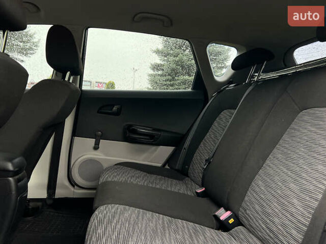 Серый Киа Сид, объемом двигателя 1.6 л и пробегом 167 тыс. км за 6600 $, фото 13 на Automoto.ua