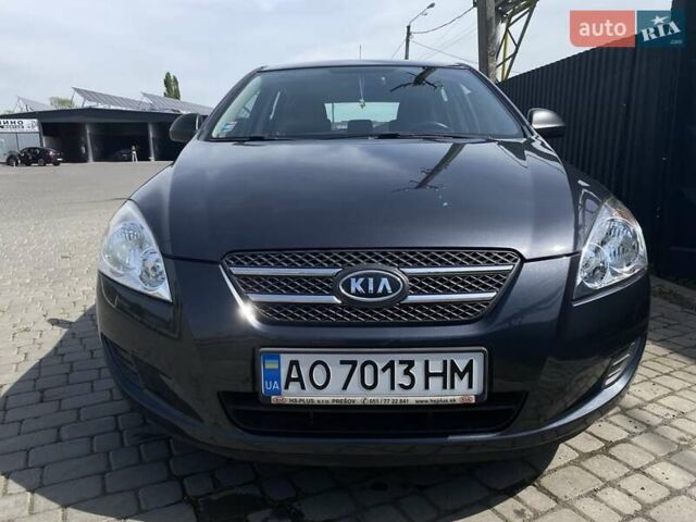 Серый Киа Сид, объемом двигателя 1.4 л и пробегом 145 тыс. км за 7500 $, фото 1 на Automoto.ua