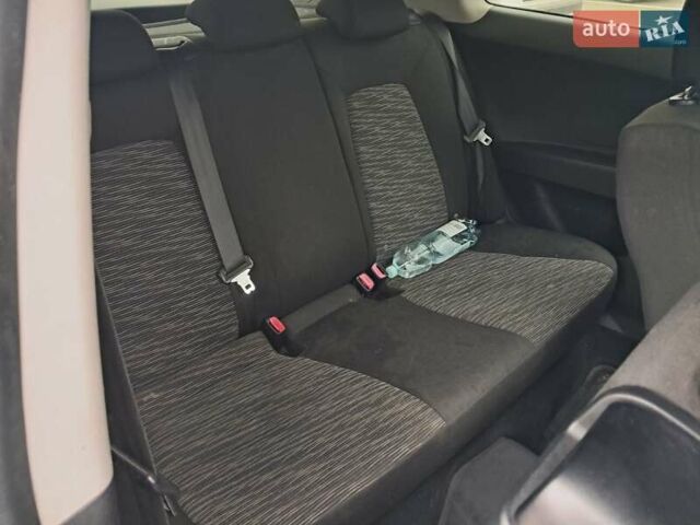 Серый Киа Сид, объемом двигателя 1.59 л и пробегом 204 тыс. км за 6300 $, фото 17 на Automoto.ua