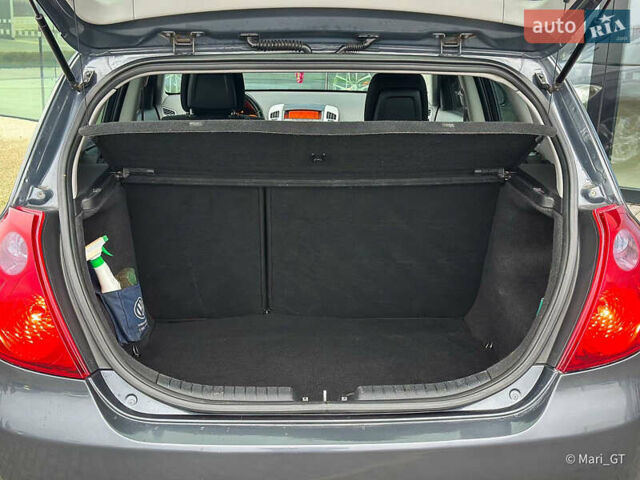 Сірий Кіа Сід, об'ємом двигуна 1.6 л та пробігом 218 тис. км за 5700 $, фото 11 на Automoto.ua