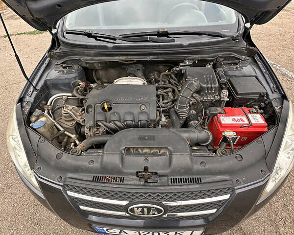 Серый Киа Сид, объемом двигателя 1.4 л и пробегом 260 тыс. км за 5200 $, фото 10 на Automoto.ua