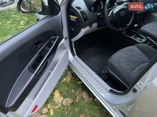 Серый Киа Сид, объемом двигателя 1.4 л и пробегом 273 тыс. км за 4800 $, фото 6 на Automoto.ua