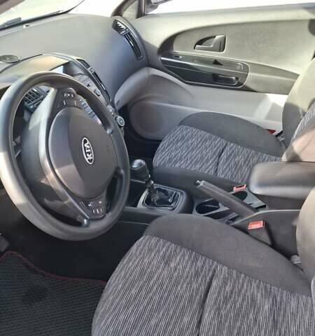 Киа Сид 2008 в Запорожье на Automoto.ua Серый Киа Сид, объемом двигателя 1.59 л и пробегом 225 тыс. км за 4500 $, фото 5 на Automoto.ua