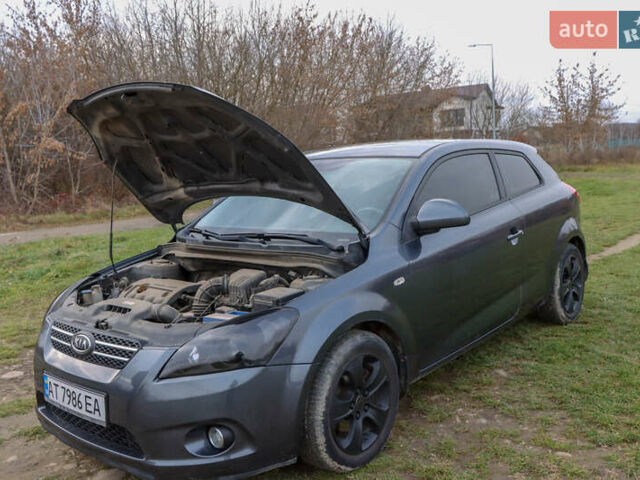 Серый Киа Сид, объемом двигателя 1.59 л и пробегом 211 тыс. км за 7000 $, фото 15 на Automoto.ua