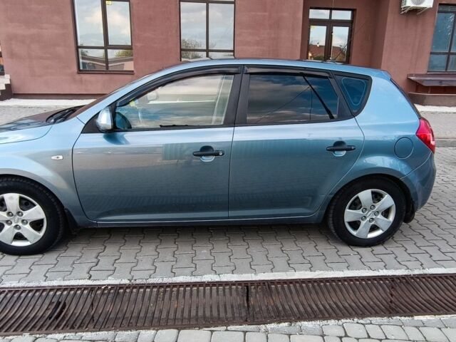 Сірий Кіа Сід, об'ємом двигуна 1.4 л та пробігом 210 тис. км за 4800 $, фото 7 на Automoto.ua