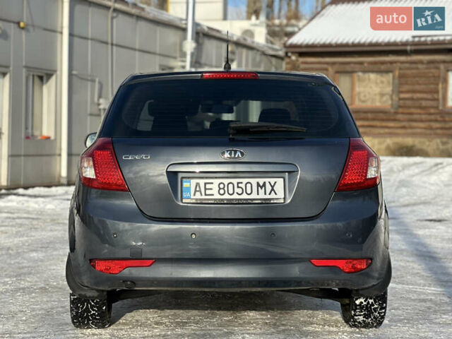 Сірий Кіа Сід, об'ємом двигуна 1.59 л та пробігом 140 тис. км за 6999 $, фото 9 на Automoto.ua