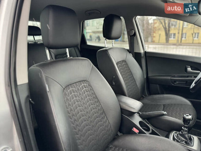 Серый Киа Сид, объемом двигателя 1.6 л и пробегом 265 тыс. км за 5750 $, фото 52 на Automoto.ua