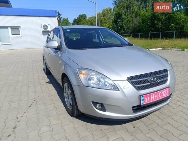Серый Киа Сид, объемом двигателя 1.6 л и пробегом 257 тыс. км за 5750 $, фото 4 на Automoto.ua