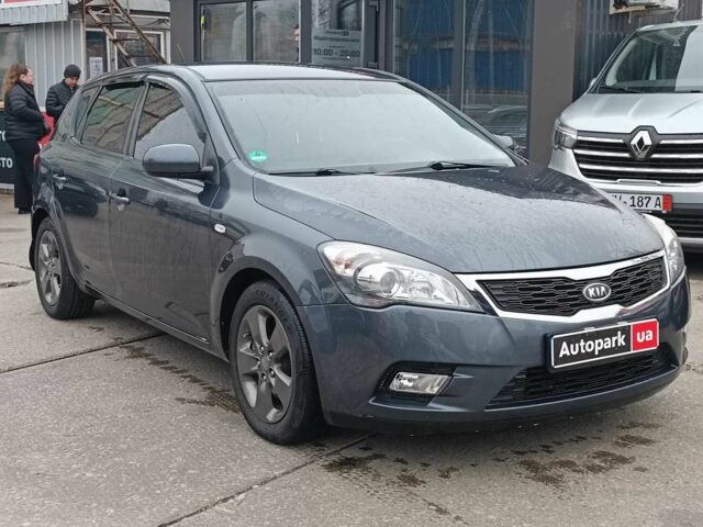 Серый Киа Сид, объемом двигателя 1.4 л и пробегом 202 тыс. км за 5890 $, фото 5 на Automoto.ua