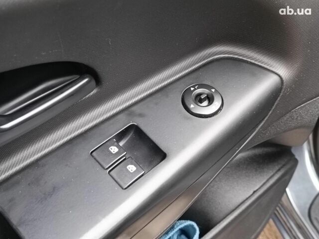 Сірий Кіа Сід, об'ємом двигуна 1.4 л та пробігом 202 тис. км за 5890 $, фото 20 на Automoto.ua