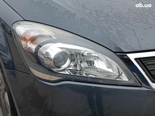 Сірий Кіа Сід, об'ємом двигуна 1.4 л та пробігом 202 тис. км за 5890 $, фото 4 на Automoto.ua