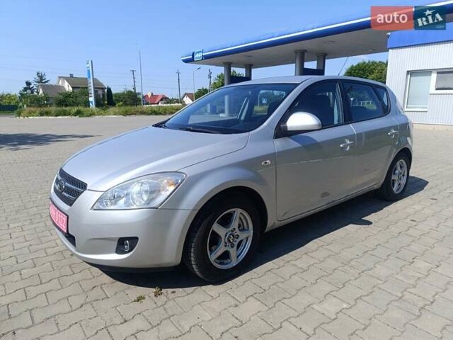 Серый Киа Сид, объемом двигателя 1.6 л и пробегом 257 тыс. км за 5750 $, фото 5 на Automoto.ua