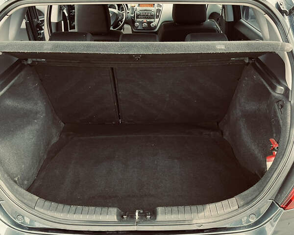 Сірий Кіа Сід, об'ємом двигуна 1.4 л та пробігом 280 тис. км за 4800 $, фото 19 на Automoto.ua