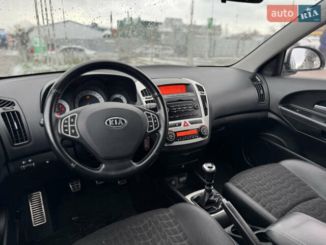Серый Киа Сид, объемом двигателя 1.6 л и пробегом 265 тыс. км за 5750 $, фото 36 на Automoto.ua