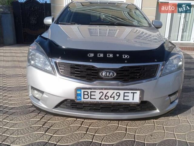 Серый Киа Сид, объемом двигателя 1.4 л и пробегом 181 тыс. км за 5999 $, фото 26 на Automoto.ua