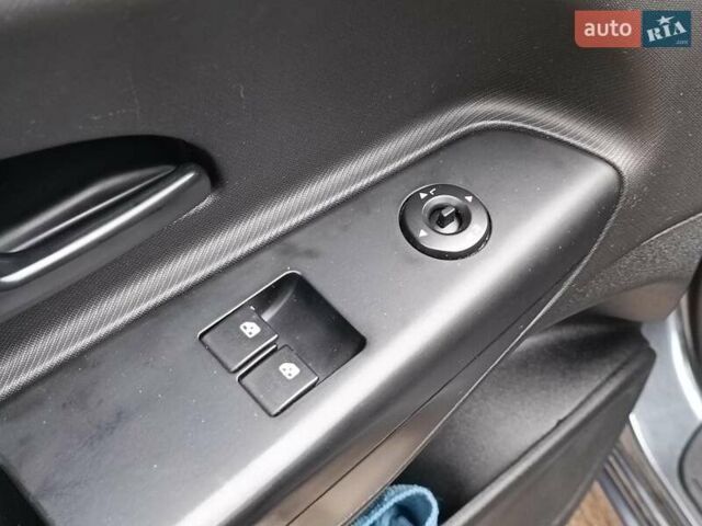 Серый Киа Сид, объемом двигателя 1.4 л и пробегом 202 тыс. км за 5890 $, фото 20 на Automoto.ua
