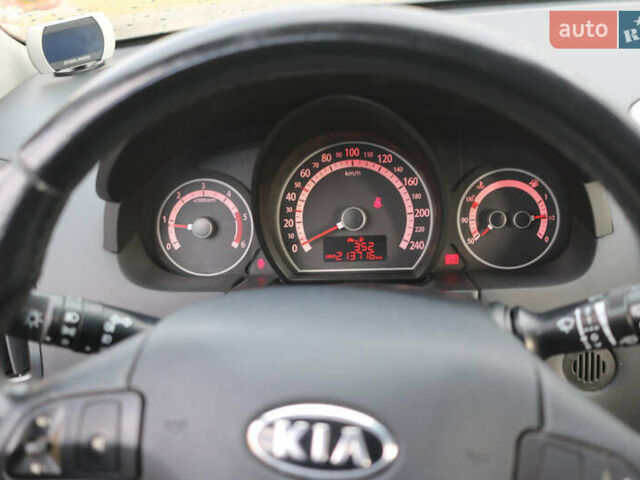 Серый Киа Сид, объемом двигателя 1.6 л и пробегом 213 тыс. км за 6500 $, фото 14 на Automoto.ua