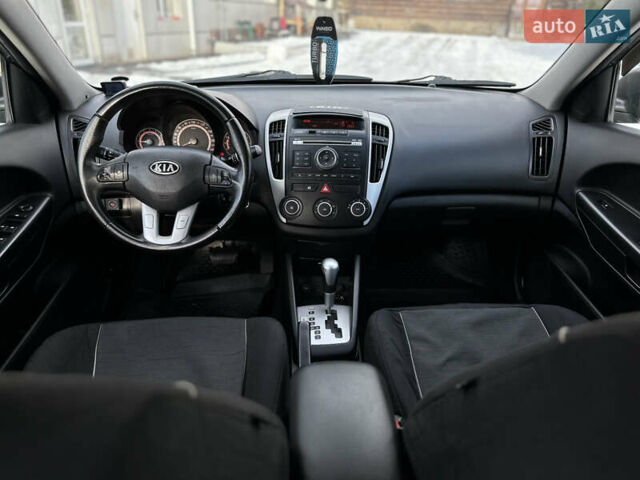 Сірий Кіа Сід, об'ємом двигуна 1.59 л та пробігом 140 тис. км за 6999 $, фото 25 на Automoto.ua