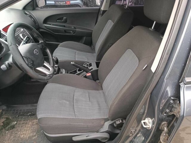 Серый Киа Сид, объемом двигателя 1.4 л и пробегом 202 тыс. км за 5890 $, фото 18 на Automoto.ua