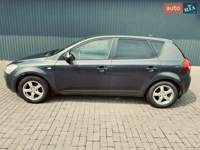 Сірий Кіа Сід, об'ємом двигуна 1.4 л та пробігом 280 тис. км за 4800 $, фото 5 на Automoto.ua