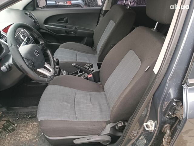 Сірий Кіа Сід, об'ємом двигуна 1.4 л та пробігом 202 тис. км за 5890 $, фото 18 на Automoto.ua