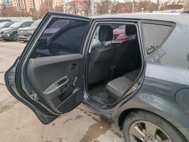 Серый Киа Сид, объемом двигателя 1.4 л и пробегом 202 тыс. км за 5890 $, фото 12 на Automoto.ua