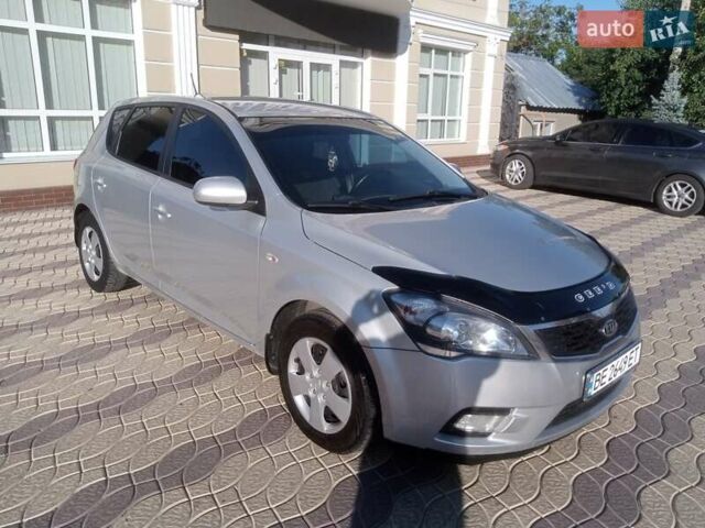 Серый Киа Сид, объемом двигателя 1.4 л и пробегом 181 тыс. км за 5999 $, фото 1 на Automoto.ua