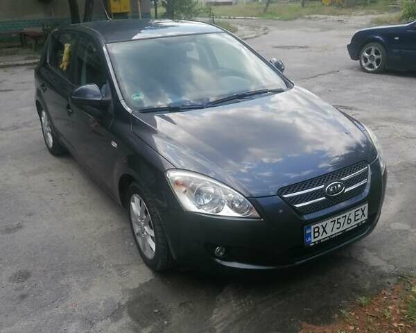 Сірий Кіа Сід, об'ємом двигуна 1.4 л та пробігом 190 тис. км за 5500 $, фото 6 на Automoto.ua