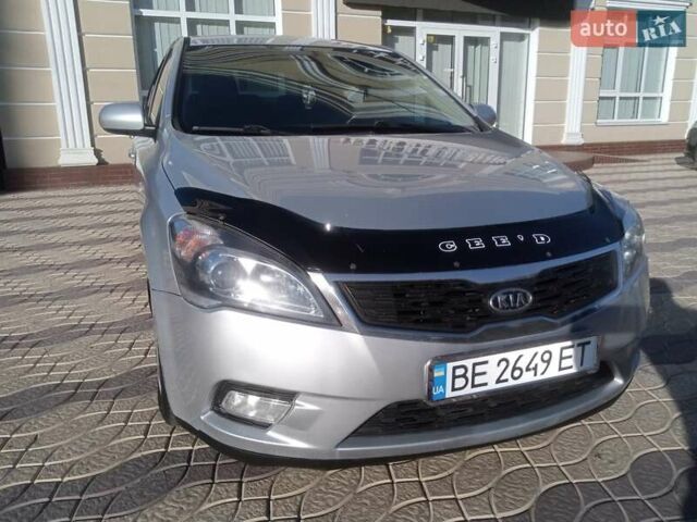 Серый Киа Сид, объемом двигателя 1.4 л и пробегом 181 тыс. км за 5999 $, фото 27 на Automoto.ua