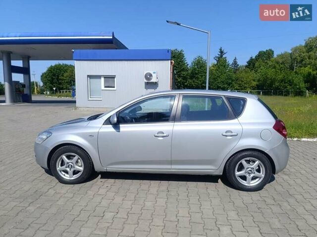 Серый Киа Сид, объемом двигателя 1.6 л и пробегом 257 тыс. км за 5750 $, фото 19 на Automoto.ua