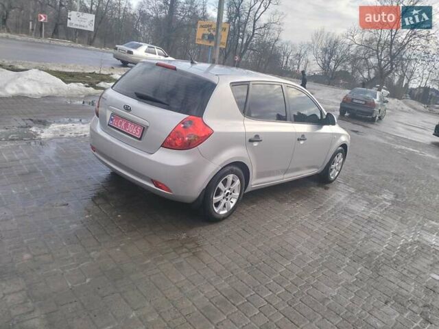 Серый Киа Сид, объемом двигателя 0 л и пробегом 248 тыс. км за 5299 $, фото 11 на Automoto.ua