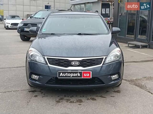 Серый Киа Сид, объемом двигателя 1.4 л и пробегом 202 тыс. км за 5890 $, фото 2 на Automoto.ua