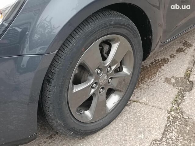 Сірий Кіа Сід, об'ємом двигуна 1.4 л та пробігом 202 тис. км за 5890 $, фото 2 на Automoto.ua