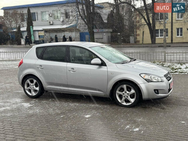 Серый Киа Сид, объемом двигателя 1.6 л и пробегом 265 тыс. км за 5750 $, фото 14 на Automoto.ua