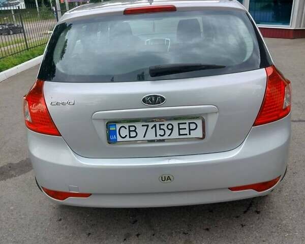 Серый Киа Сид, объемом двигателя 1.6 л и пробегом 156 тыс. км за 5900 $, фото 13 на Automoto.ua