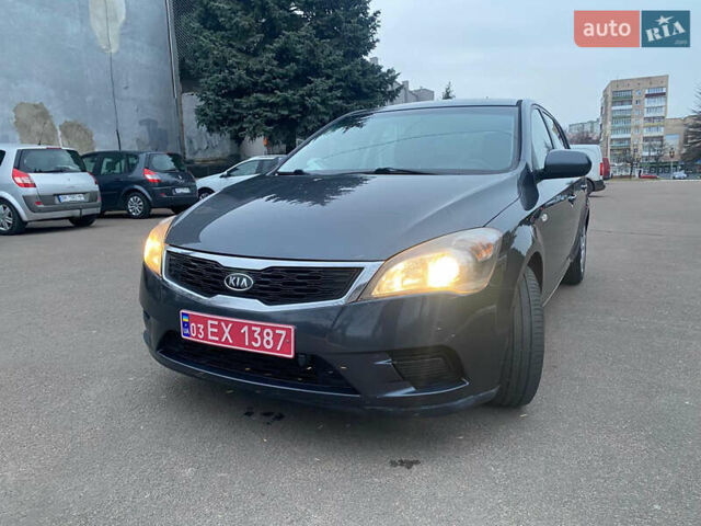 Сірий Кіа Сід, об'ємом двигуна 1.4 л та пробігом 207 тис. км за 5999 $, фото 47 на Automoto.ua