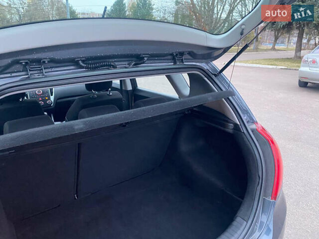 Сірий Кіа Сід, об'ємом двигуна 1.4 л та пробігом 207 тис. км за 5850 $, фото 40 на Automoto.ua