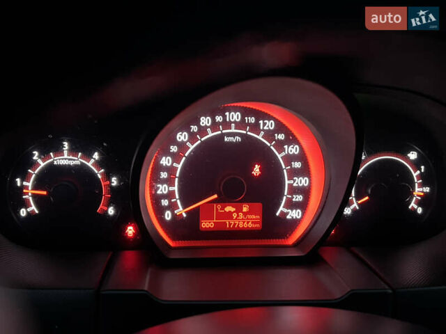 Серый Киа Сид, объемом двигателя 1.58 л и пробегом 187 тыс. км за 6500 $, фото 13 на Automoto.ua