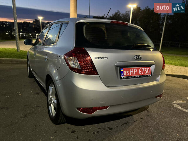 Серый Киа Сид, объемом двигателя 1.6 л и пробегом 159 тыс. км за 7800 $, фото 7 на Automoto.ua